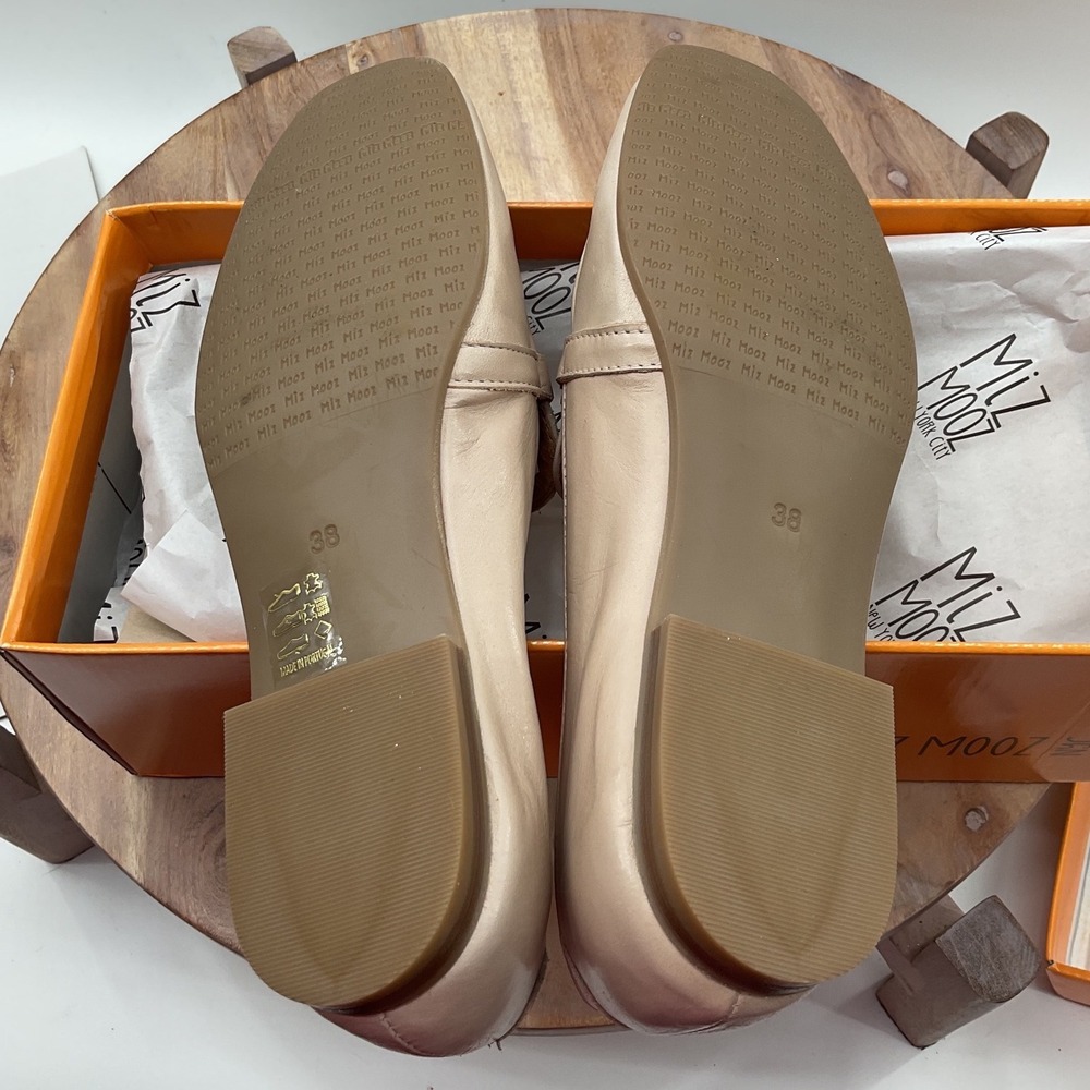 Miz Mooz Ziya Cream Leather Square Toe Loafers Shoes Made in Portugal Size 38 - Picture 9 of 11